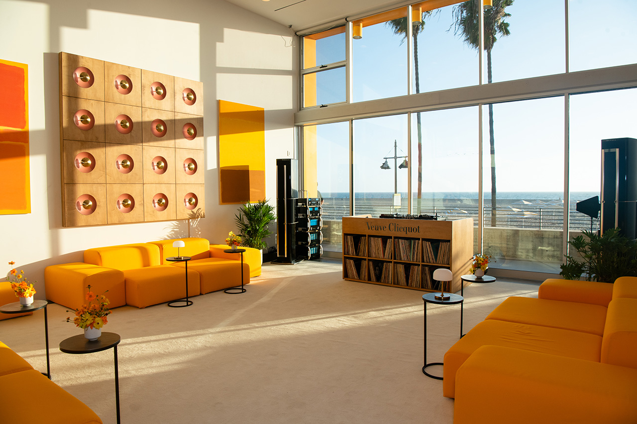 McIntosh Veuve Clicquot’s Club Solaire
