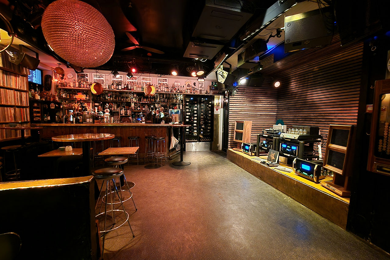 Bar Moskus em Trondheim com sistema McIntosh
