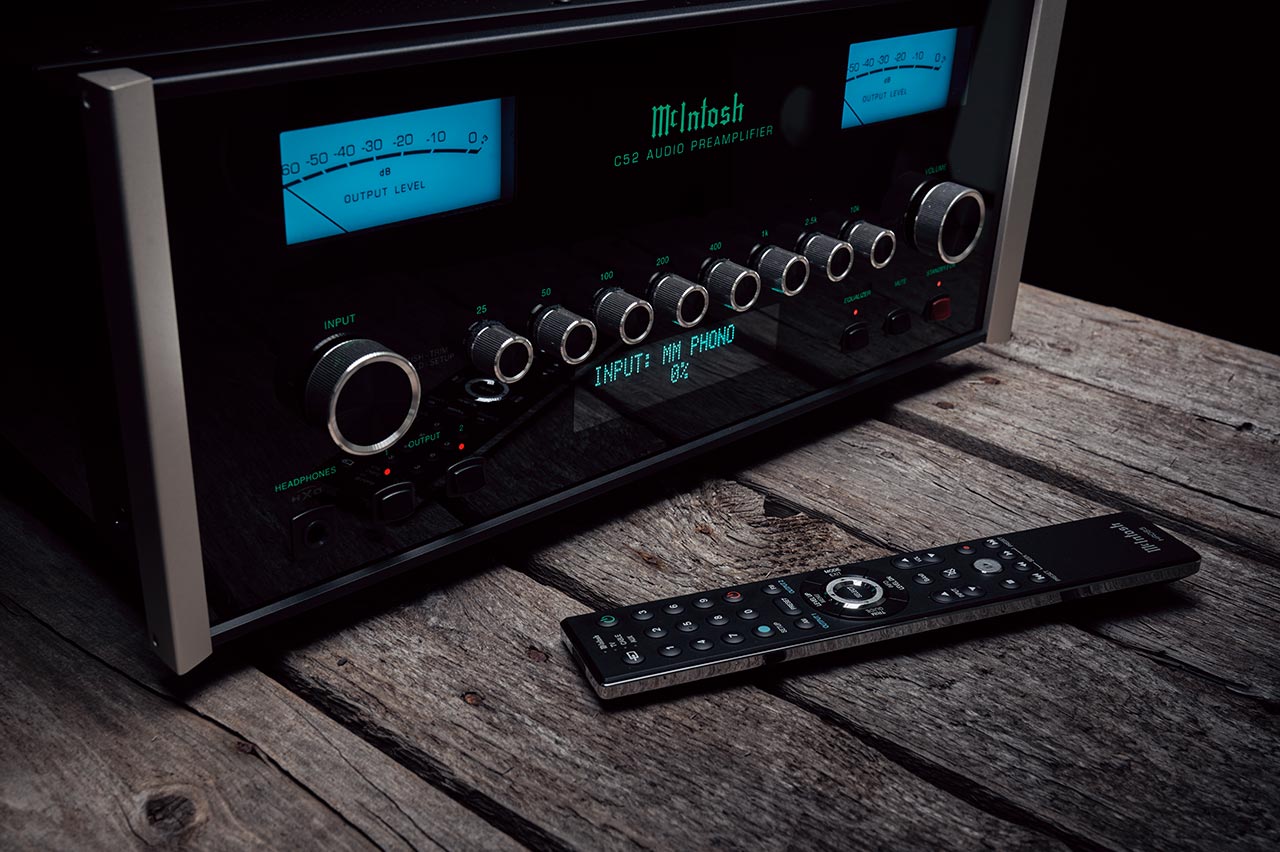 McIntosh C52 Preamplifier