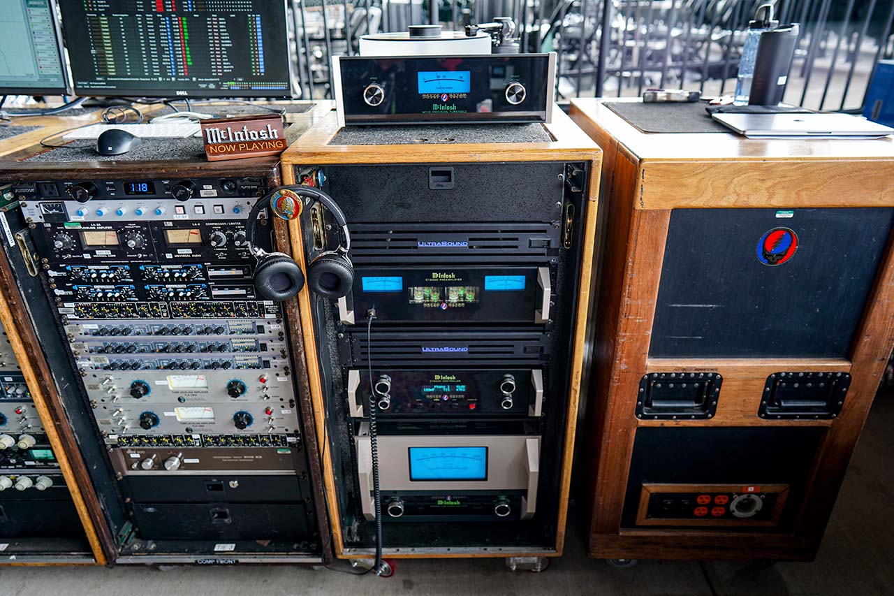 McIntosh and Dead and Company on tour