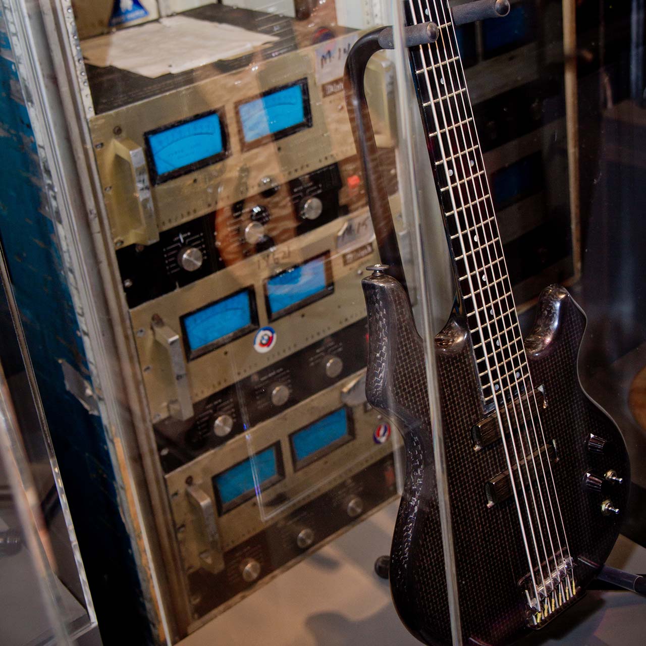 McIntosh and the Grateful Dead at the Rock and Roll Hall of Fame