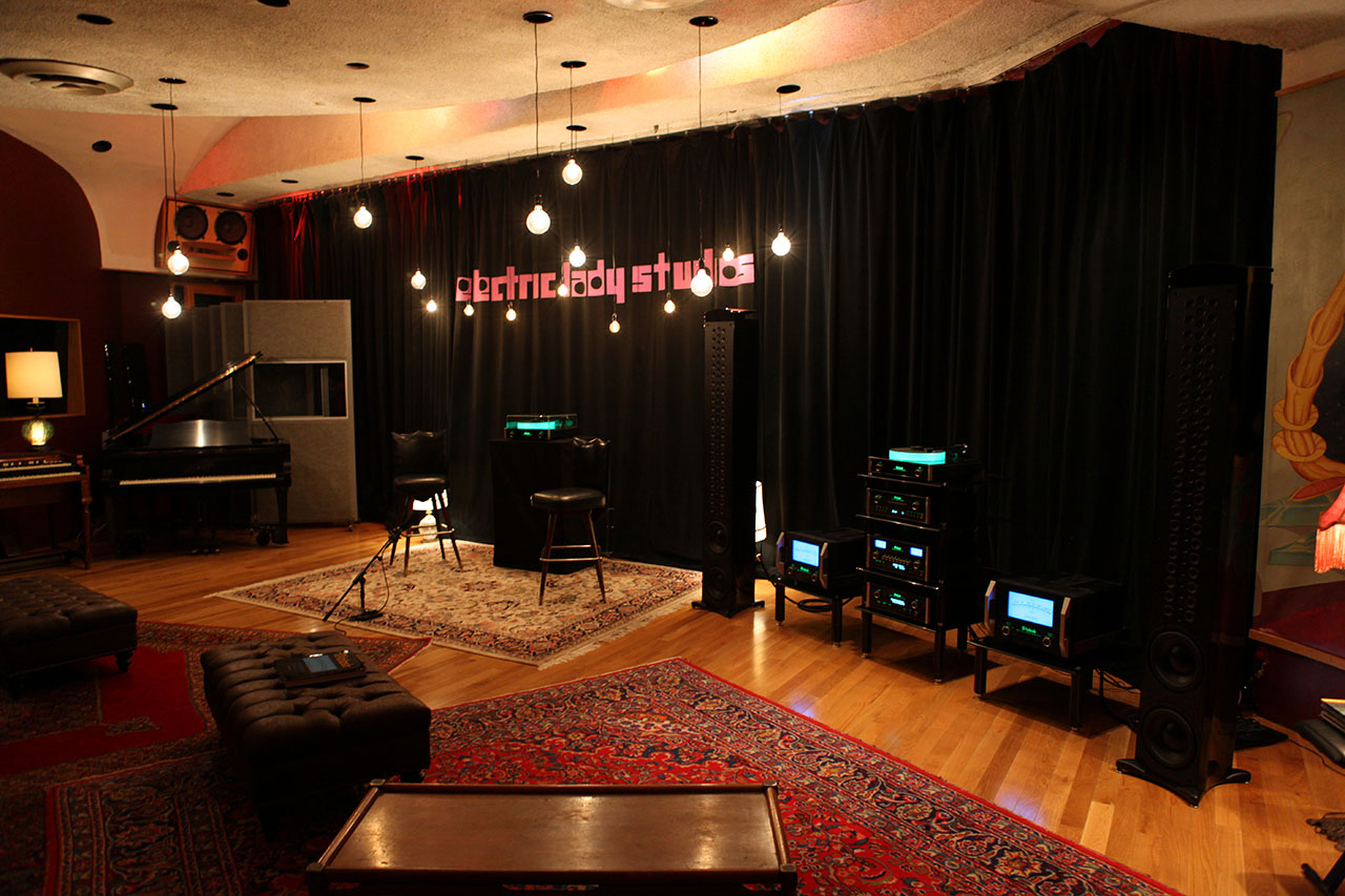 McIntosh MT5 turntable event with Questlove and John Varvatos