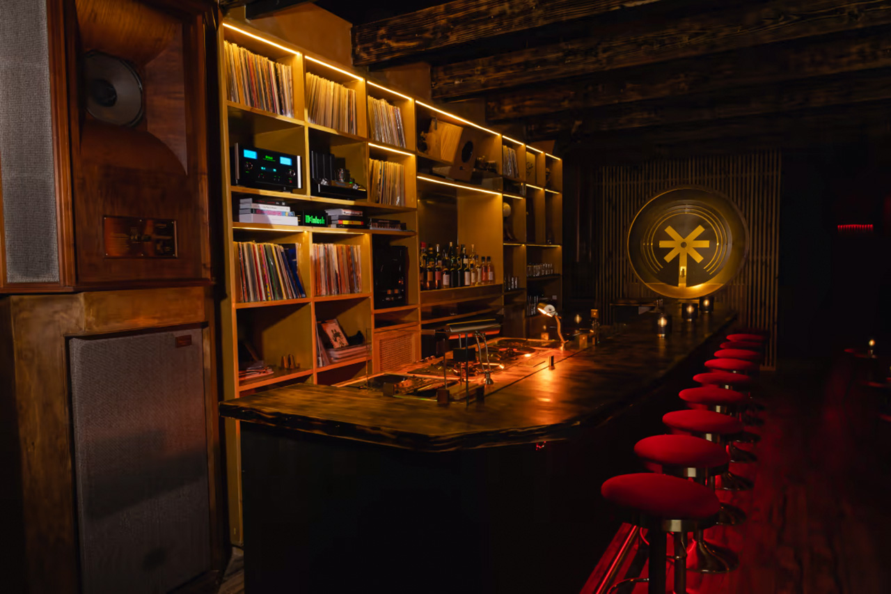 Miami Sound Bar com amplificação McIntosh