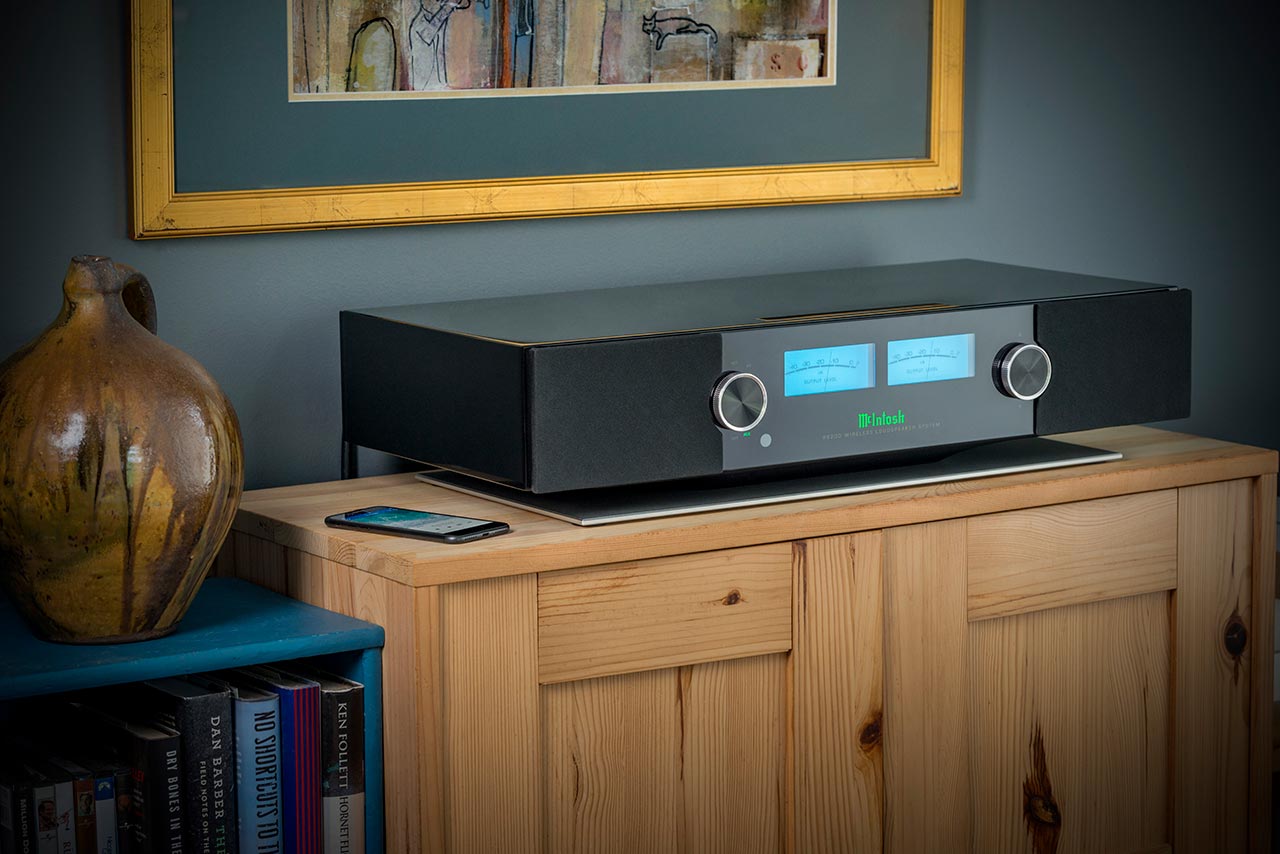 McIntosh RS200 Wireless Speaker