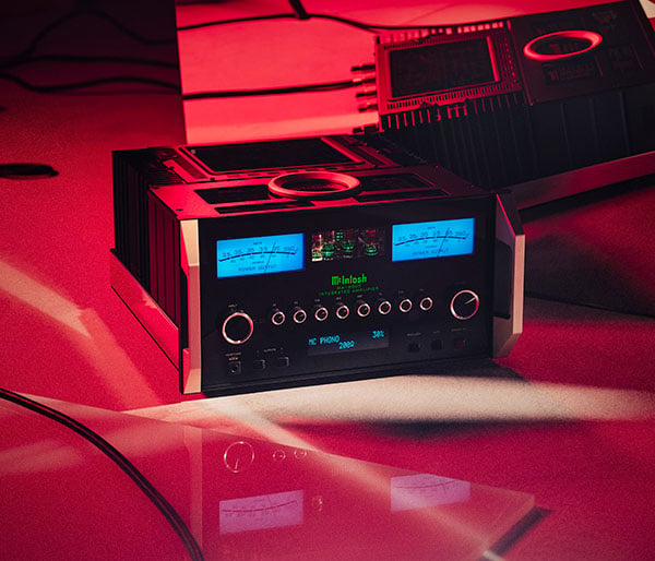 McIntosh Integrated Amplifiers