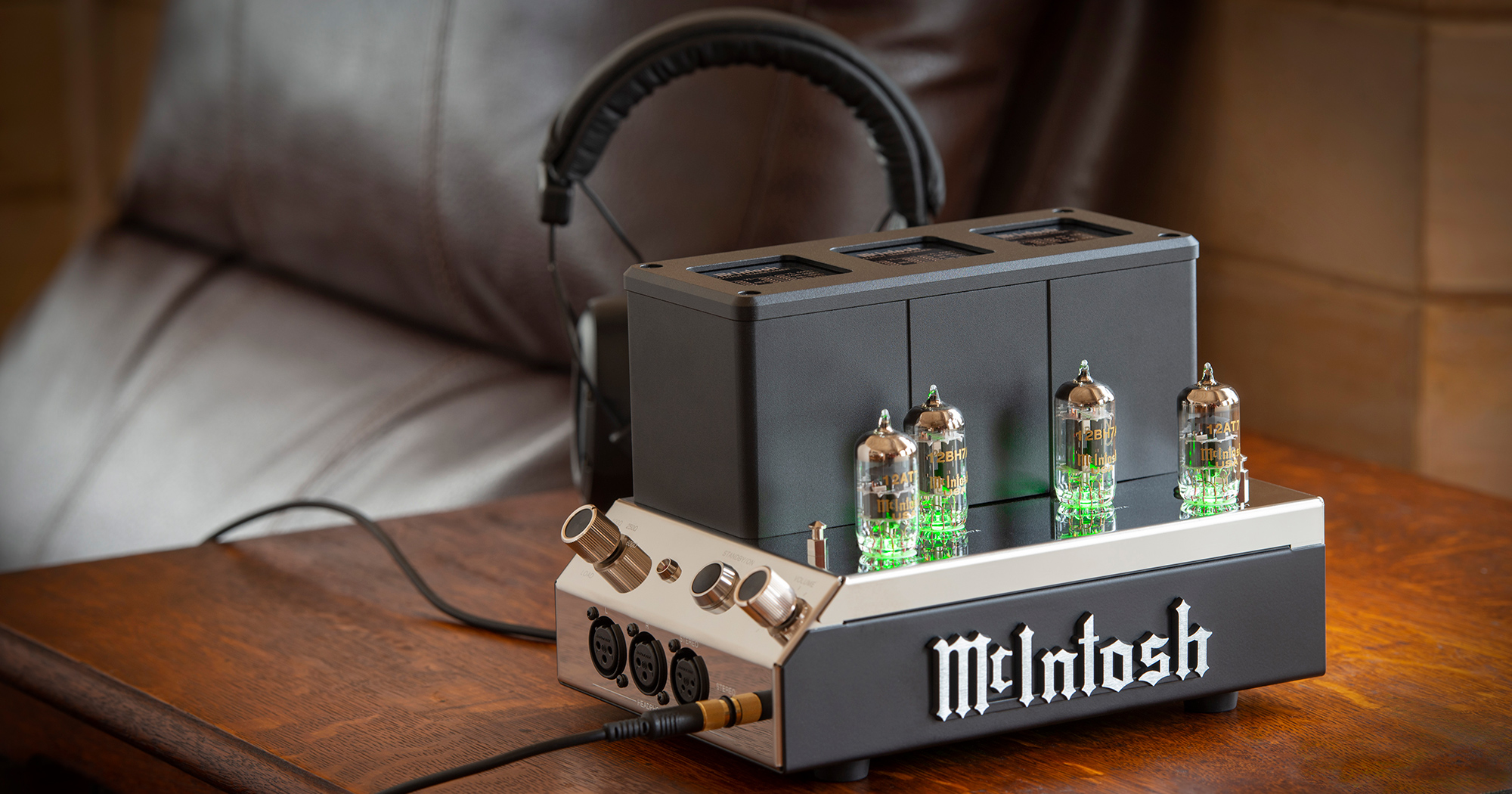 マッキントッシュMHA200 真空管ヘッドホンアンプ(まもなく終了します。) McIntosh MHA200 Vacuum Tube Headphone Amplifier