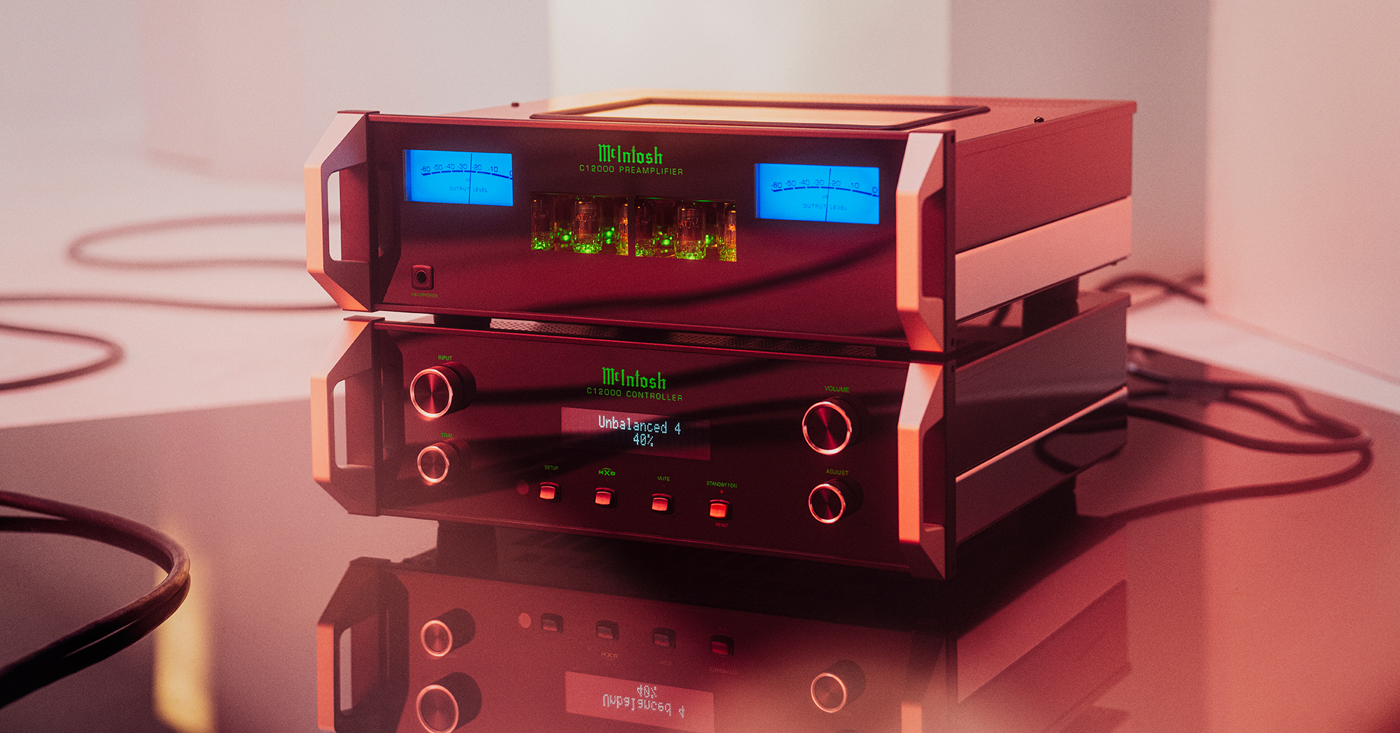 McIntosh MS469 30cm 400W 4Ω McIntosh Unleashes Its Brand New Monster Power Amplifier With A