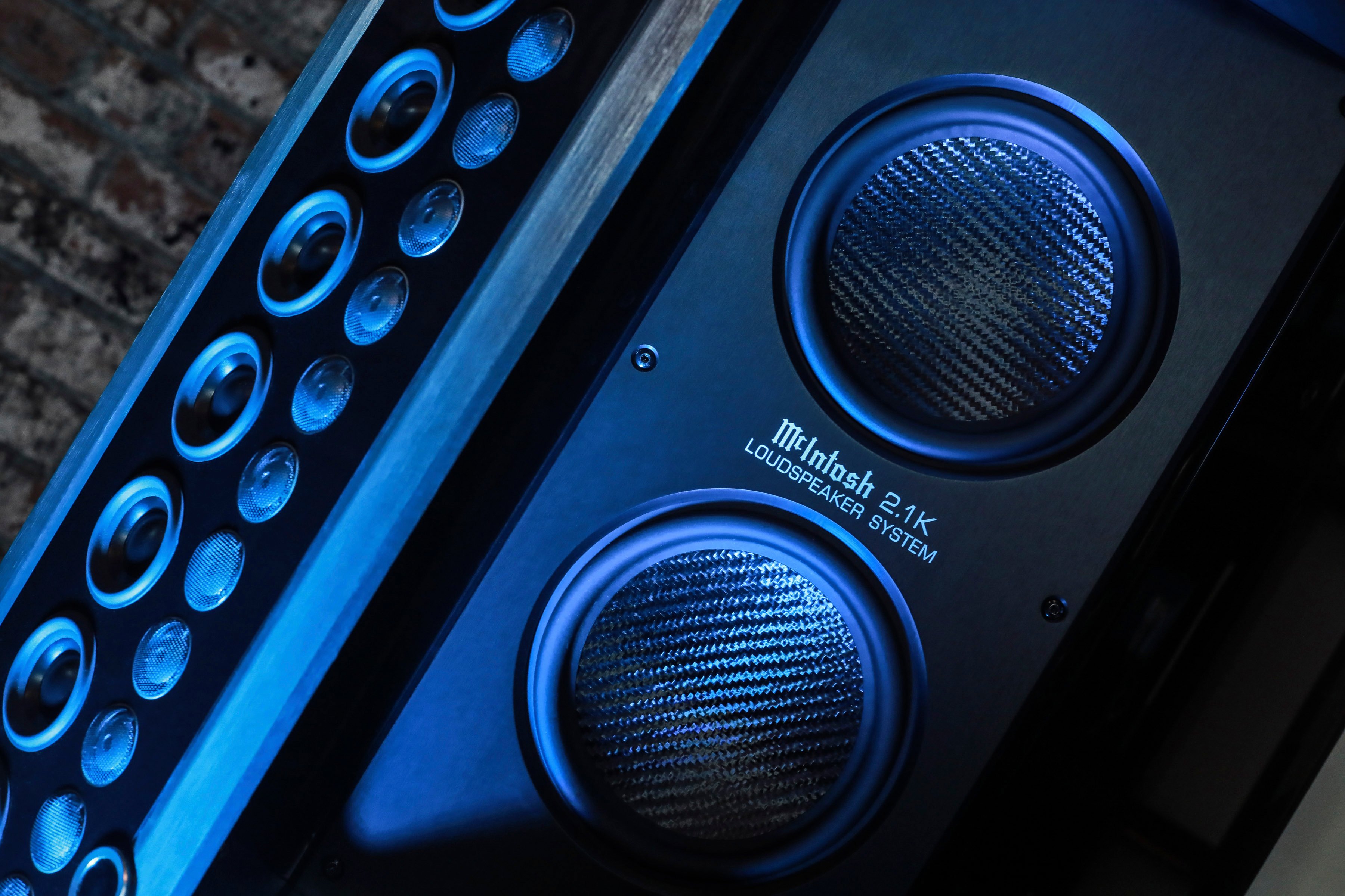 mcintosh tower speakers