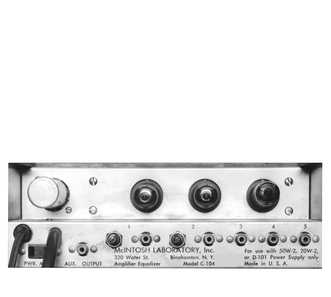 McIntosh C104 Preamplifier