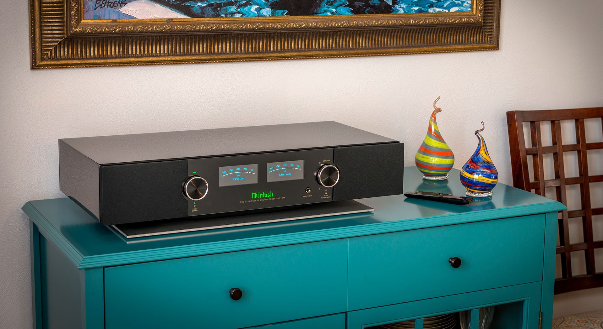 McIntosh RS250 Wireless Loudspeaker System