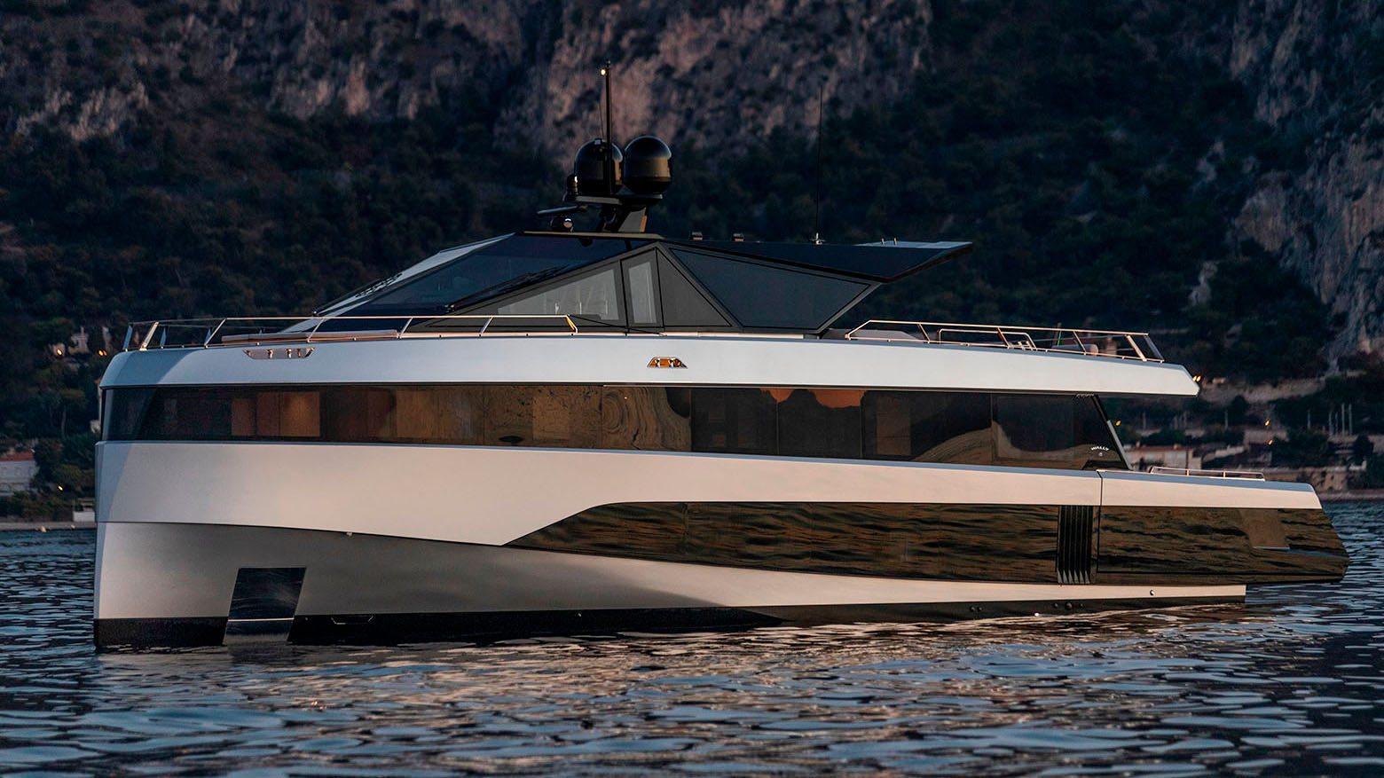 McIntosh amplifiers and Wally yachts