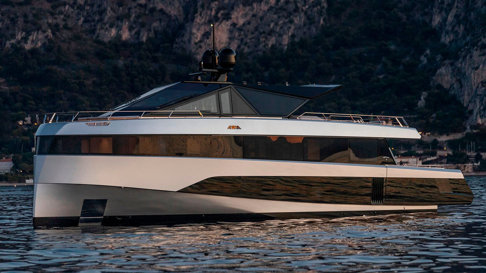 McIntosh amplifiers and Wally yachts