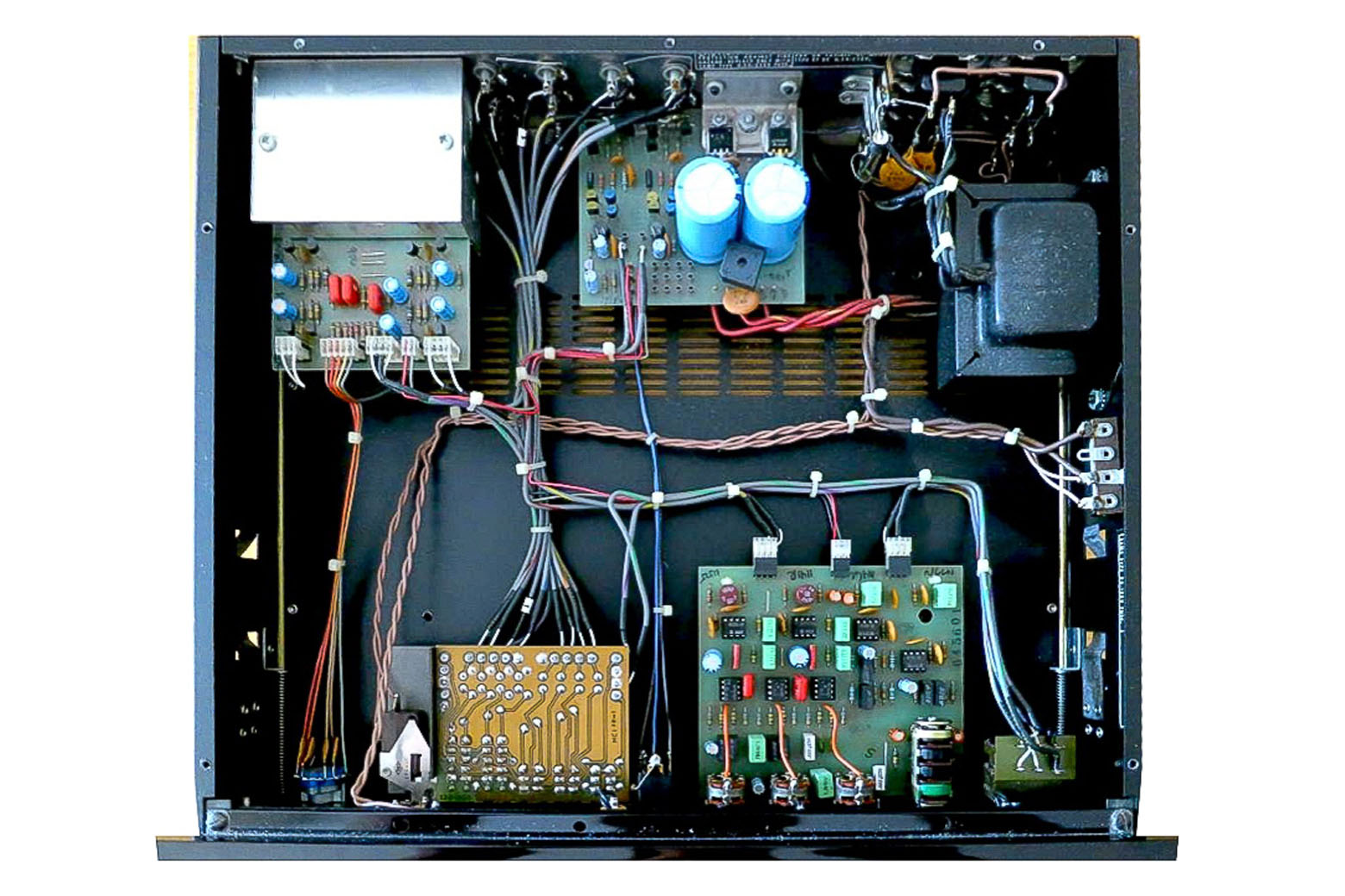 McIntosh C504 Preamplifier