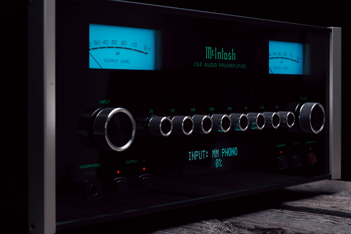 McIntosh C52 Stereo Preamplifier