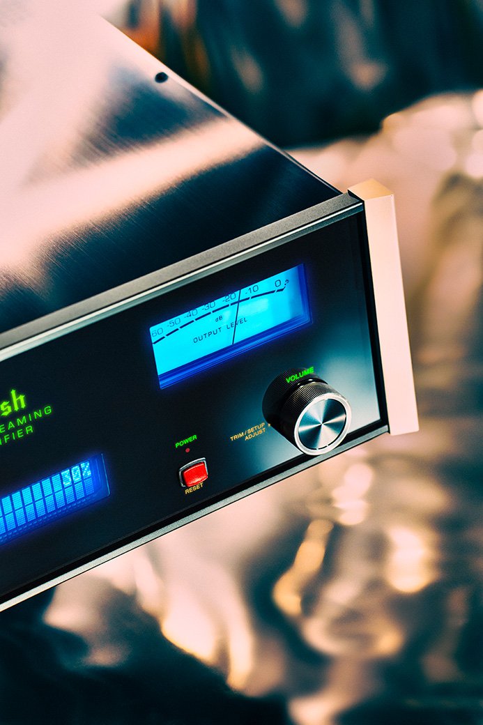 McIntosh CS7500 Streaming Preamplifier
