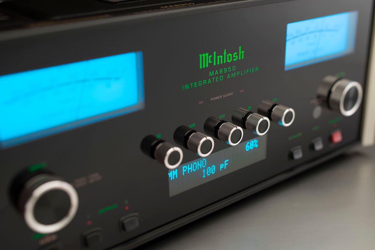 McIntosh MA8950 Integrated Amplifier