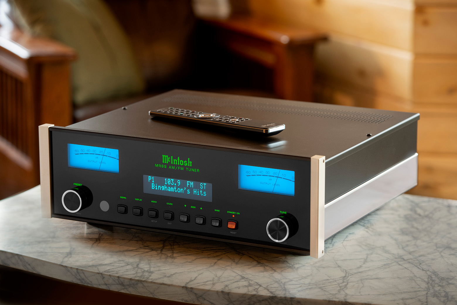 McIntosh MR89 AM/FM Tuner