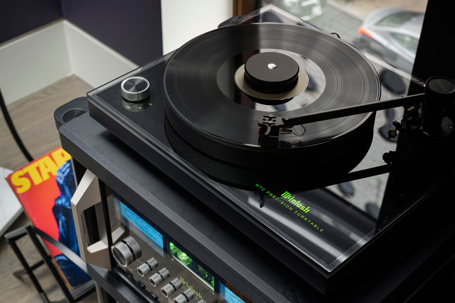 McIntosh MT2 Turntable