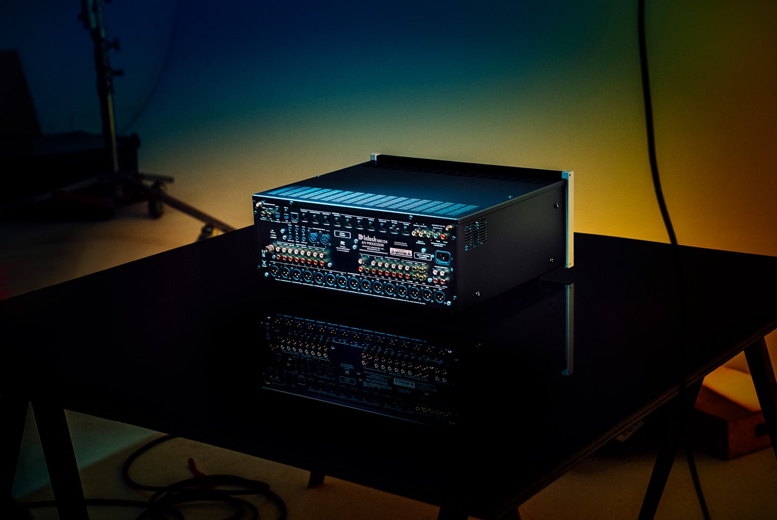 McIntosh MX124 A/V Processor