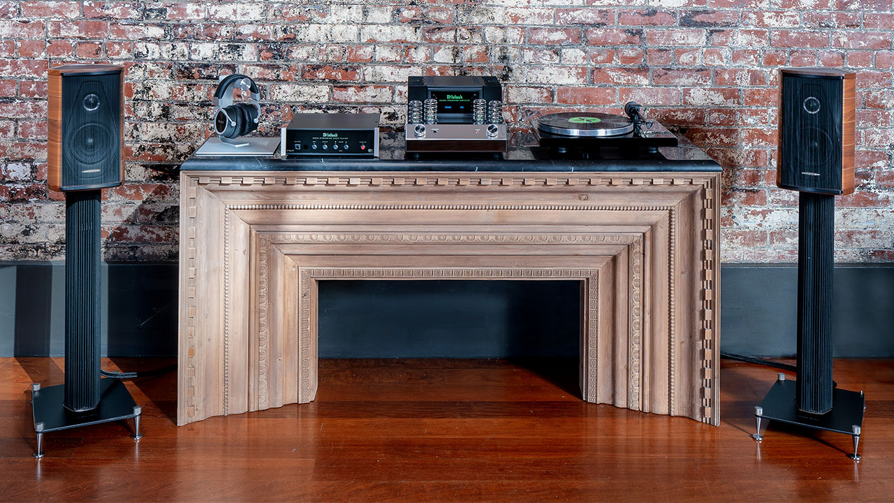 Stereo system featuring McIntosh MA252 Integrated Amplifier and MB50 Streaming Audio Player