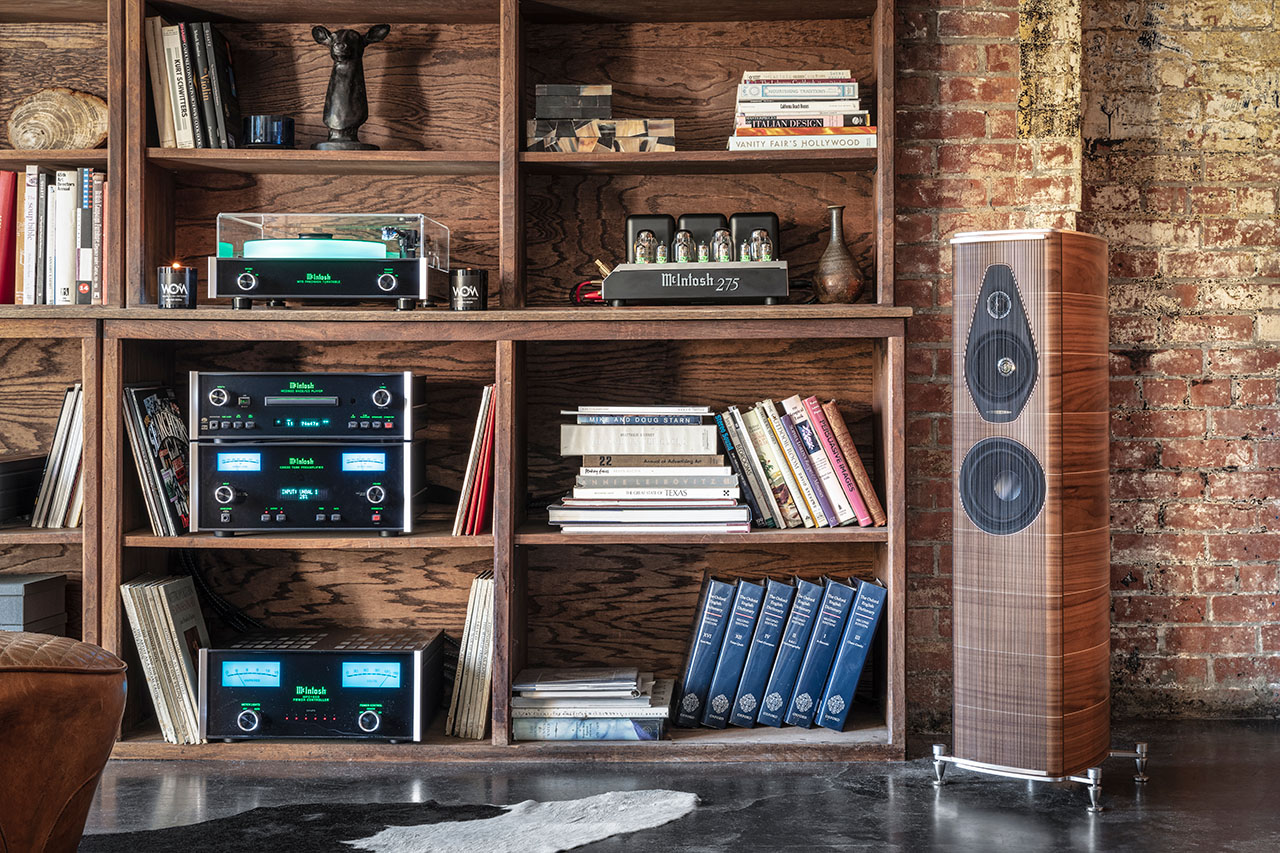 McIntosh turntable home audio system