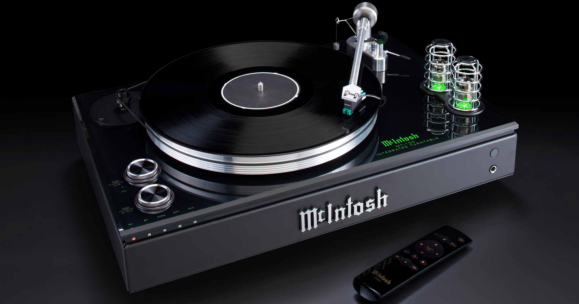 McIntosh SoundStage reviews the MTI100 Integrated Turntable