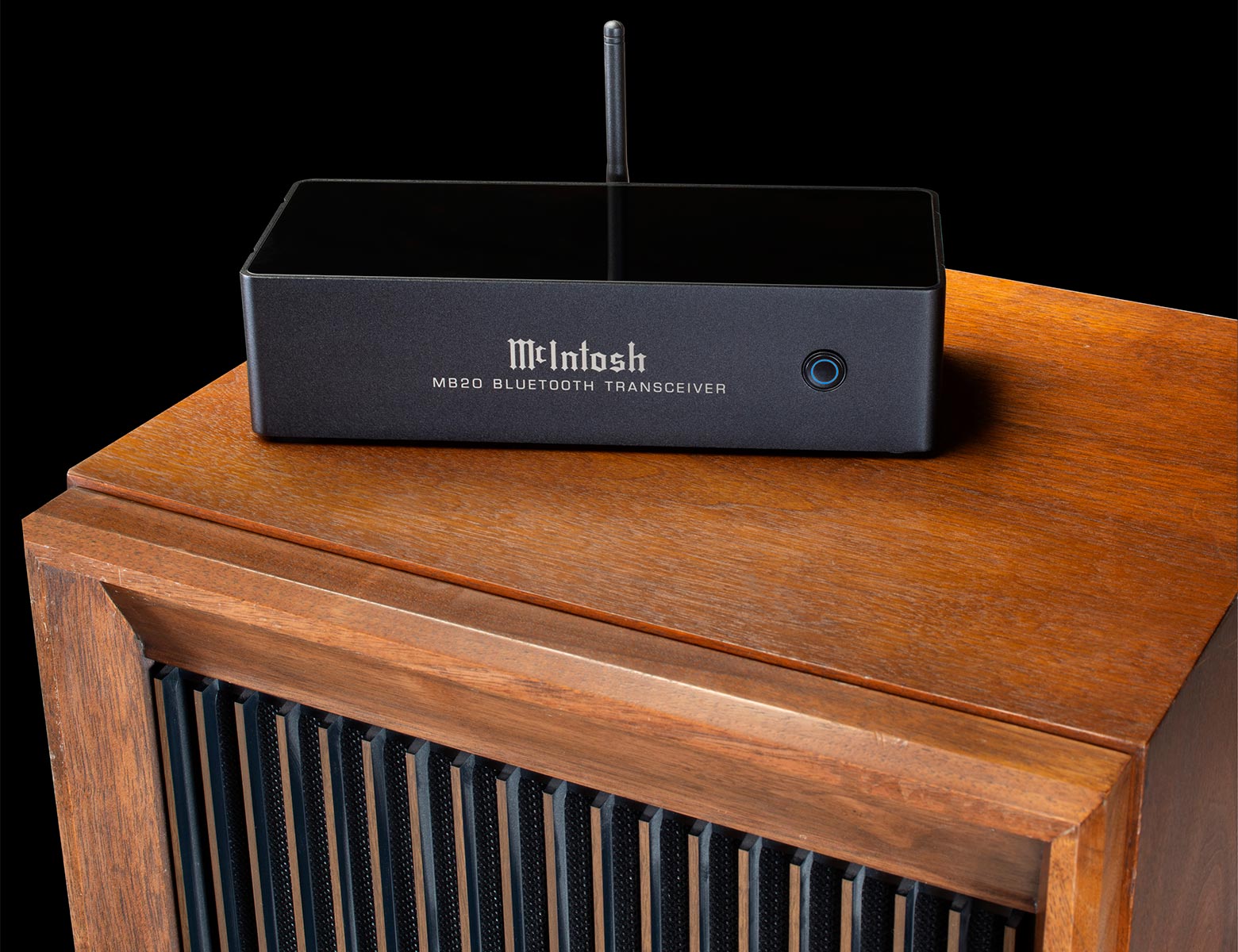 McIntosh MB20 Bluetooth Transceiver
